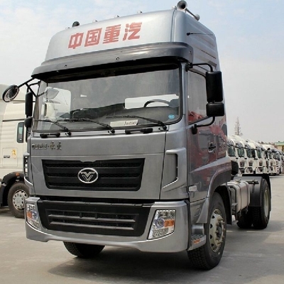 Voorraad Gebruikte SinoTRUK Hauman Zware vrachtwagen Speciale vrachtwagenkop 4*2 6*4 Trekkwagen CHG LNG