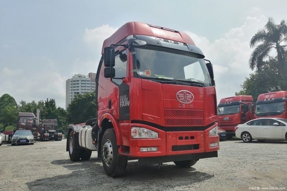 Gebruikte Faw Jiefang J6M 350HP 4X2 trekker zware vrachtwagen met air suspension bestuurdersstoel