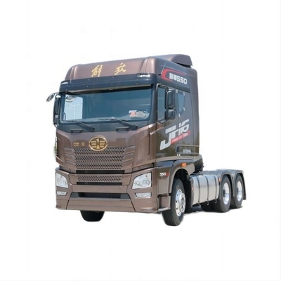 Jiefang JH6 6x4 4x2 8x4 trekker met luchtophanging bestuurdersstoel en multimedia systeem