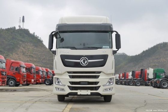 Links stuur Dongfeng Tianlong KX 4*2 6*4 LNG trekkerkop met stabiliteitsregeling