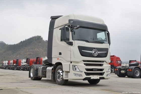 Links stuur Dongfeng Tianlong KX 4*2 6*4 LNG trekkerkop met stabiliteitsregeling
