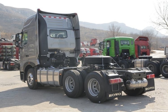 12.00R20 Gebruikelijke banden 0 km Boutique traction truck 6X4 4X2 6X2 HOWO T7H Heavy truck tractor