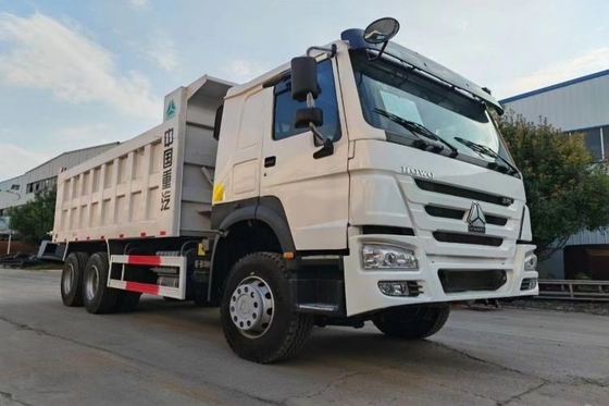 Rechtsturing Nationale zware vrachtwagen HOWOV7 6X4 440 pk Dump Truck 5,8 m Speciaal voertuig