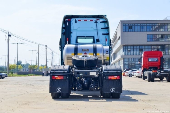 Shaanxi Qi Delong X6000 4*2 6*6 6*4 371 375 CNG-LNG-tractor met transmissie