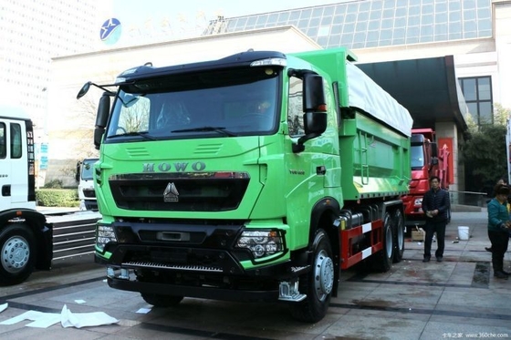 Nationale zware vrachtwagen HOWO 6X4 371 pk Dump truck voor 2 passagiers 10 banden 340 pk op zijn best