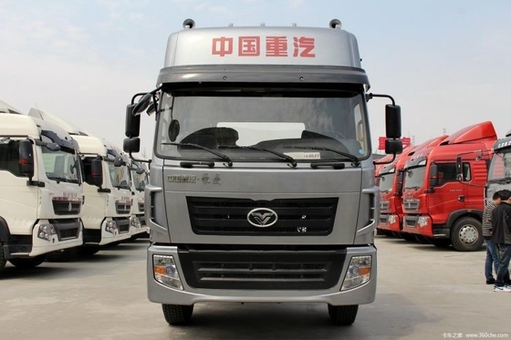 Voorraad Gebruikte SinoTRUK Hauman Zware vrachtwagen Speciale vrachtwagenkop 4*2 6*4 Trekkwagen CHG LNG