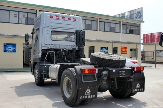 Voorraad Gebruikte SinoTRUK Hauman Zware vrachtwagen Speciale vrachtwagenkop 4*2 6*4 Trekkwagen CHG LNG