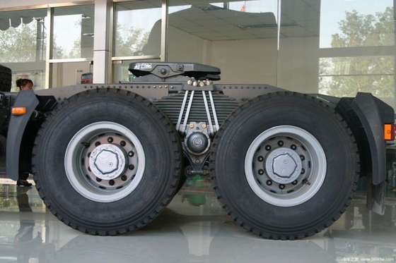 6*4 Links-/rechtshandig stuurpersoneel HOWO A7 CHG LNG-tractor Truckhead met cruise control