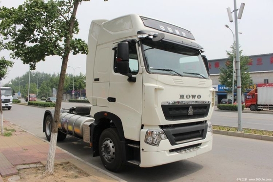 Sinotruk HOWO T7H 4*2 Gevaarlijke goederen trekkers met een motor van 8 liter