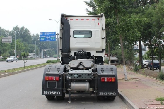 Sinotruk HOWO T7H 4*2 Gevaarlijke goederen trekkers met een motor van 8 liter