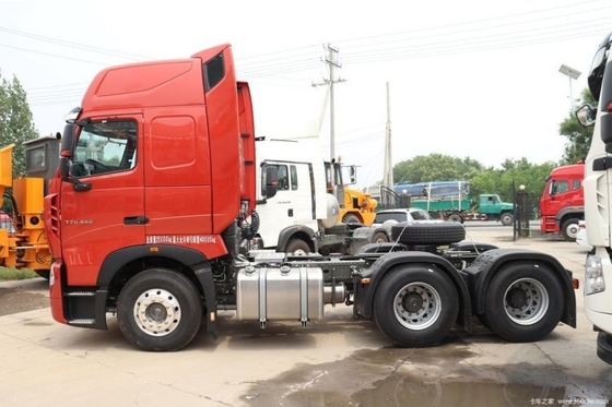 Sinotruk HOWO T7H 440HP 6X4 Gevaarlijke chemische tractor met een brandstoftankcapaciteit van 500-600L