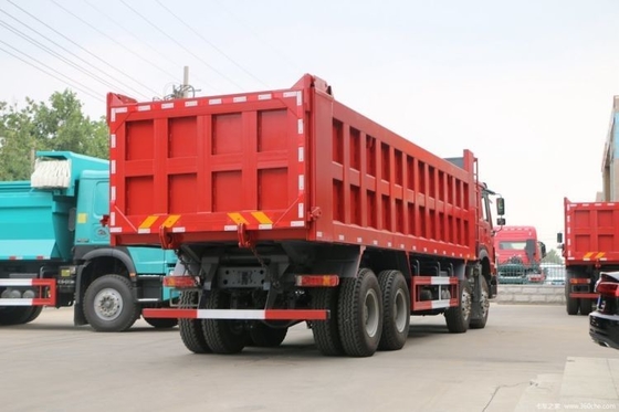 Hot Boutique Heavy Truck HOWO 380HP 8X4 6X4 4X2 Dump Truck met Cargo Tank 8x2.3x1.3
