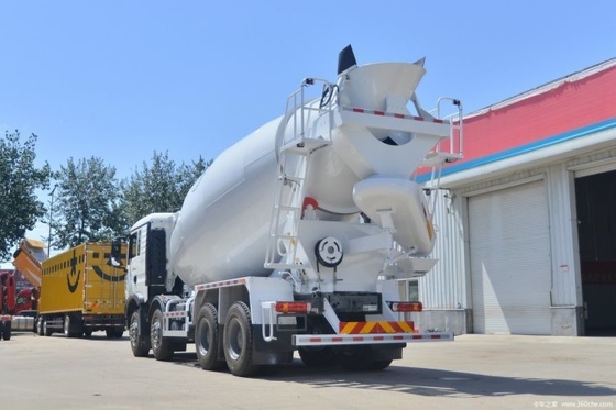 14000 kg Populaire SinotruK HOWO TX 340 pk 8X4 7.5 Vierkant Betonmixer Truck