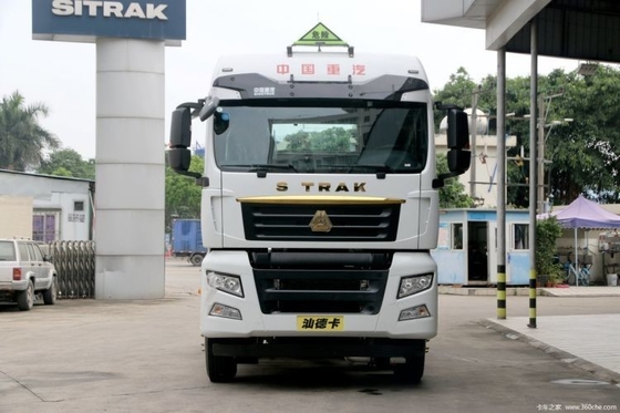 Sinotruk SITRAK C7H 6X4 440 pk zware vrachtwagen voor gevaarlijke chemische stoffen