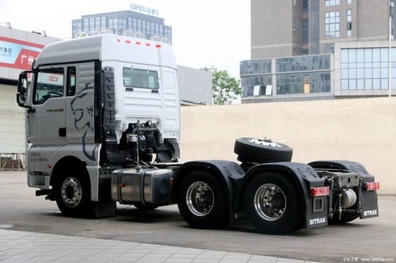 Sinotruk SITRAK C7H 6X4 440 pk zware vrachtwagen voor gevaarlijke chemische stoffen