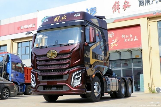 Goedkope 560 pk Faw Jiefang J6V 6X4 trektruck hoofd voor logistiek transport