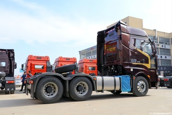 Goedkope 560 pk Faw Jiefang J6V 6X4 trektruck hoofd voor logistiek transport