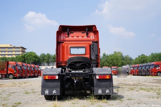 Qingdao Jiefu JH6 460HP 6X4 AMT Automatische trekkers met 2 achterste schakels