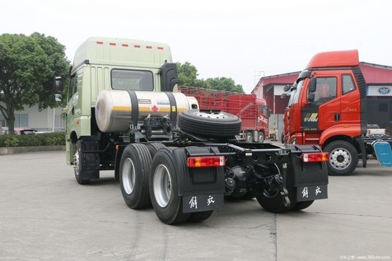 Qingdao Jiefang JH5 zware vrachtwagen 480 pk 6X4 LNG-tractoren met cruise control ACC