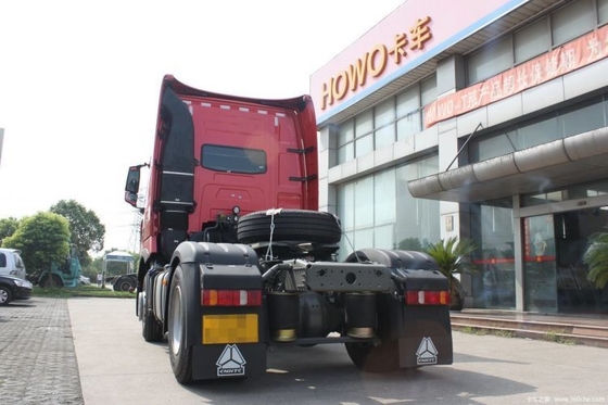 Gebruikte Sinotruk HOWO-T7H zware vrachtwagen 320HP 4X2 trekkers voor uw voordeel
