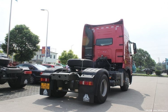 Gebruikte Sinotruk HOWO-T7H zware vrachtwagen 320HP 4X2 trekkers voor uw voordeel