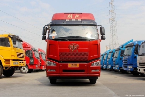 8800 kg bruto voertuiggewicht FAW Jiefang J6P Zware vrachtwagen 460 pk 6x4 trekker vrachtwagens