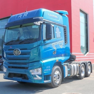 FAW Jiefang J7 LNG CHG 371 375HP 4*2 6*4 6*2 laadtractor met een maximale snelheid van 120KM/H