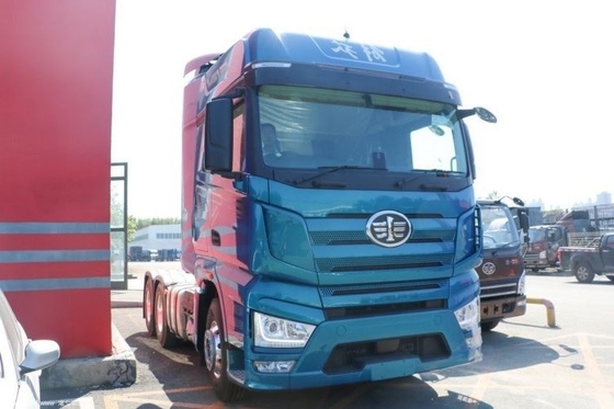 FAW Jiefang J7 LNG CHG 371 375HP 4*2 6*4 6*2 laadtractor met een maximale snelheid van 120KM/H