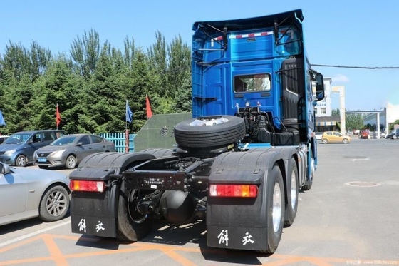 FAW Jiefang J7 LNG CHG 371 375HP 4*2 6*4 6*2 laadtractor met een maximale snelheid van 120KM/H