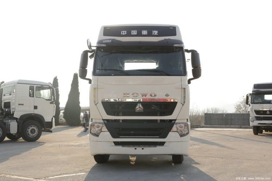 Aandrijwiel 6X4 SinoTRUK HOWO T7H LNG-tractortruck 440 pk voor logistiek vervoer