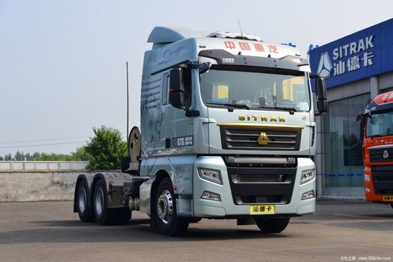 Gebruikte vrachtwagen trekkerkop Sinotruk SITRAK G7S 530 pk 6X4 LNG Automatische tandwiel met slow fluid