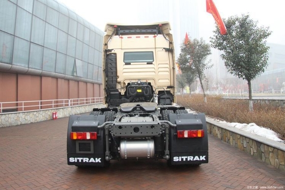 SinoTRUK SITRAK C7H 540HP 6x2R trekker met een bruto voertuiggewicht van 8500 kg