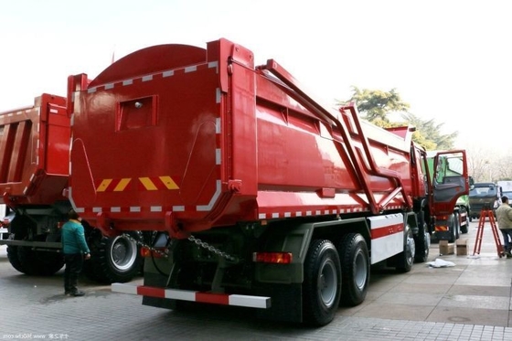 Populaire tweedehands boutique SINOTRUCK HOWO Zware vrachtwagen 440 pk 8X4 Dump Truck 7,6m