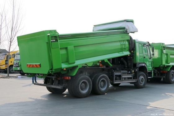 HOWO Zware vrachtwagen 340 pk 6X4 6 M Dumptruck met luchtophanging en multimedia systeem