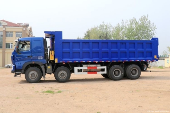 Gebruikte Sinotruk HOWO T7H zware vrachtwagen 440 pk 8x4 7,6 meter dumper met 300-400l brandstoftank