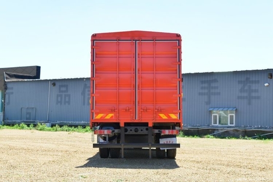 Tweedehands Sinotruk SITRAK G5 Medium Truck 240HP 4X2 6.8m Grid-type Truck betaalbaar