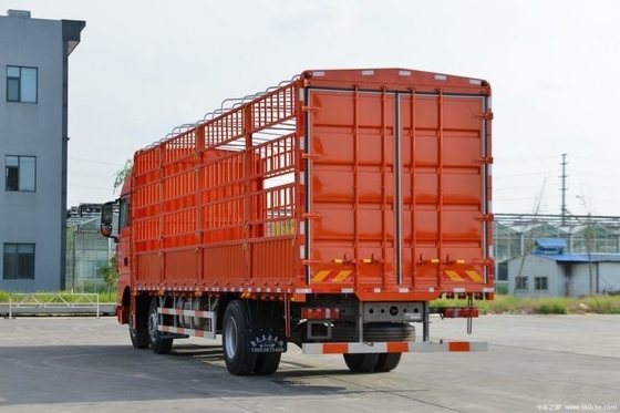 Tweedehands Sinotruk SITRAK G7 330 pk 6X2 8,6m Rastertruck Zaantruck