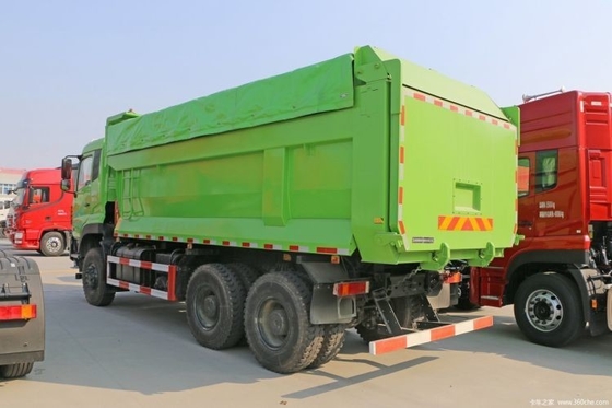 EURO 5 Dongfeng Tianlong KC 6X4 6 meter dumptruck met FAST versnellingsbak en 385 pk bij een