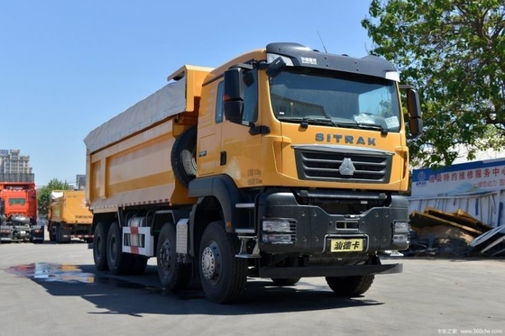 Boutique Tweedehands Sinotruk SITRAK G7W 400 pk 8X4 6,8 meter Dump trucks met 6,2-8 meter vracht tank