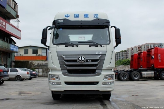SinotruK Haohan J7G zware vrachtwagen 4*2 6*4 trekkrachtwagen voor maximaal koppel Nm 2000-2500Nm