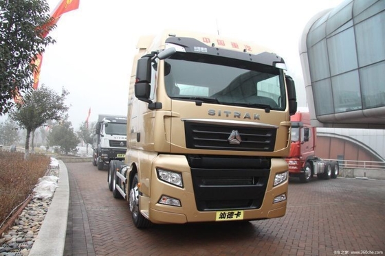 6 cilinders SinoTRUK SITRAK C7H 540HP 6x2R trekker met ZF16S2531TOTO versnellingsbak