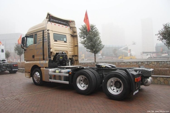 6 cilinders SinoTRUK SITRAK C7H 540HP 6x2R trekker met ZF16S2531TOTO versnellingsbak