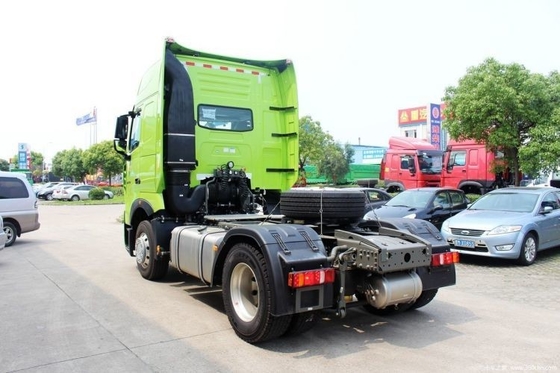 440 pk 4X2 Sinotruk HOWO T7H Tractor met 2 passagiers en 8L motorcapaciteit