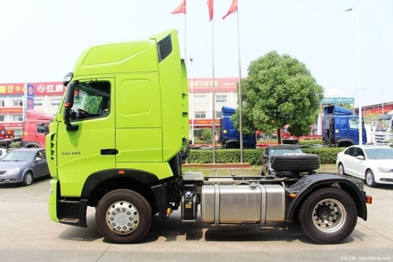 440 pk 4X2 Sinotruk HOWO T7H Tractor met 2 passagiers en 8L motorcapaciteit